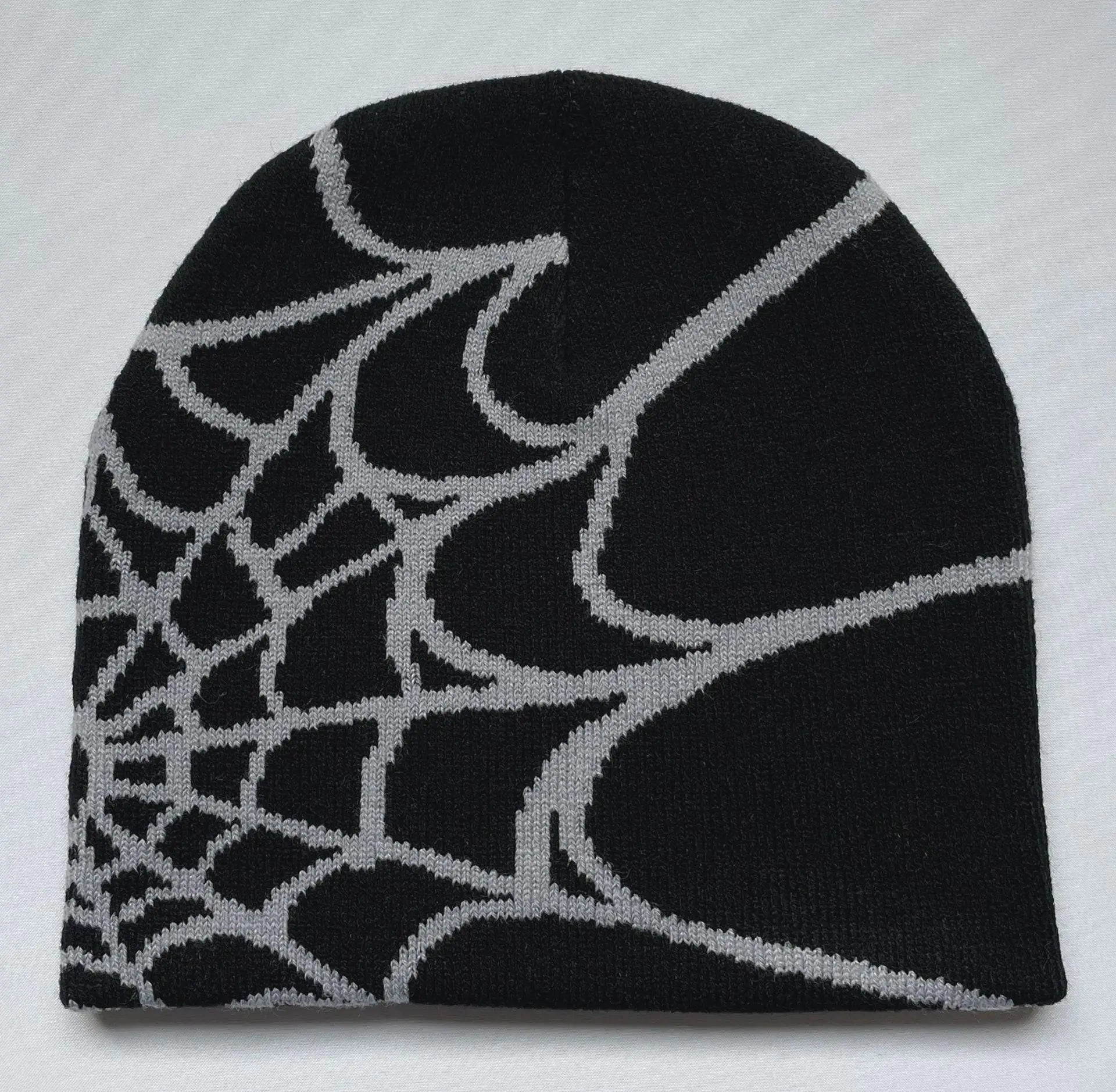 Bonnet Graphique Araignée – Mode Hiver