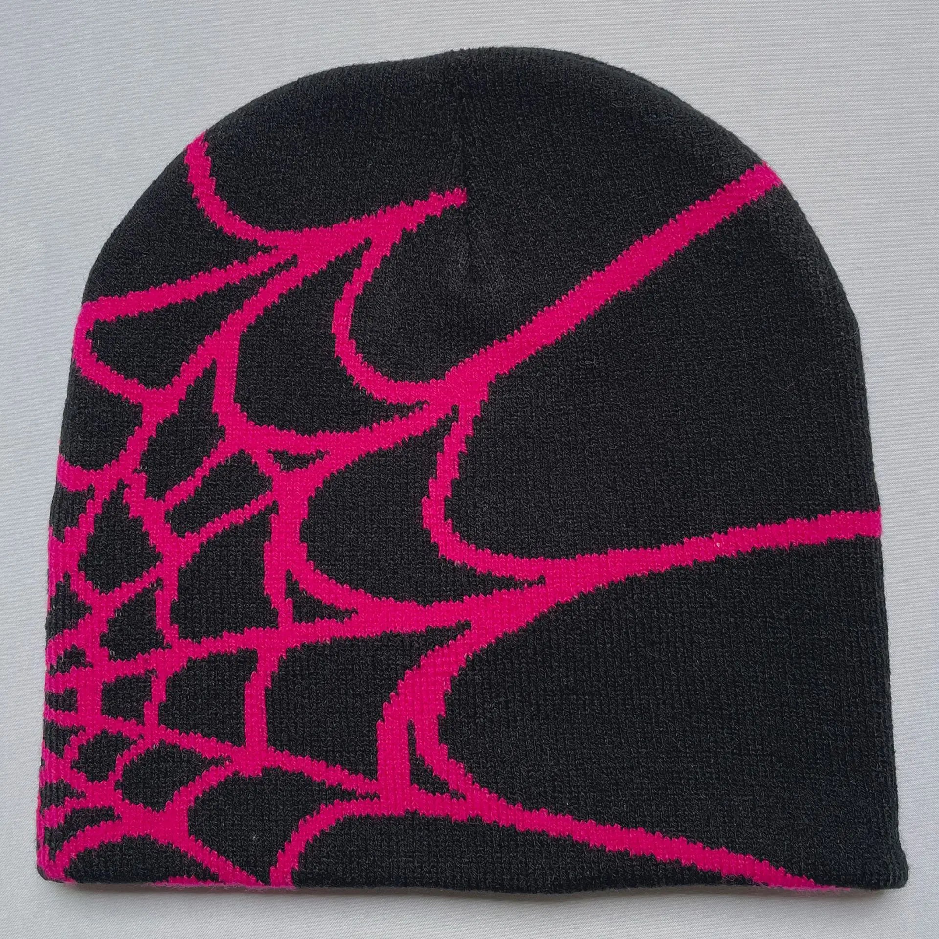 Bonnet Graphique Araignée – Mode Hiver