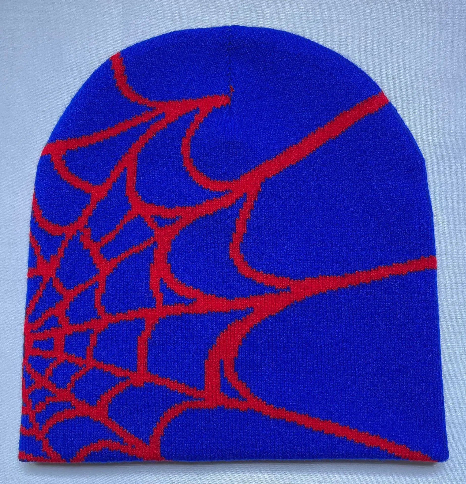 Bonnet Graphique Araignée – Mode Hiver